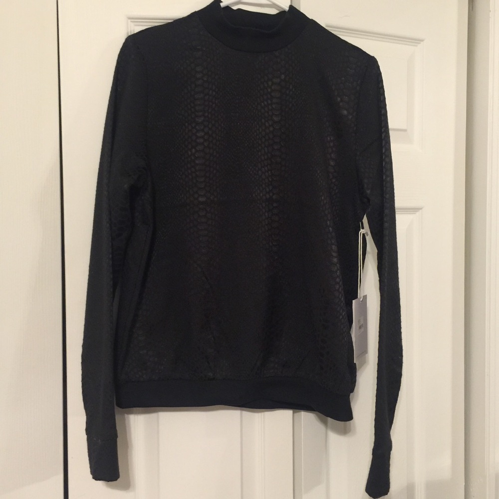 BNWT One Teaspoon Whitley top in black/Onyx