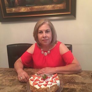 Meet your Posher, Esther