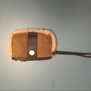 NWOT ugg wrislet