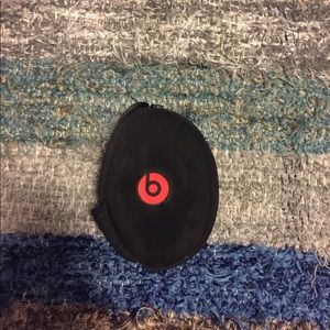 Beats Solo HD special addition red