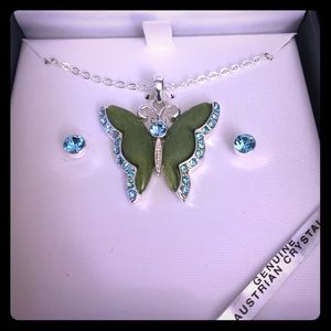 Butterfly necklace and earring set