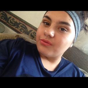 Meet your Posher, Mia