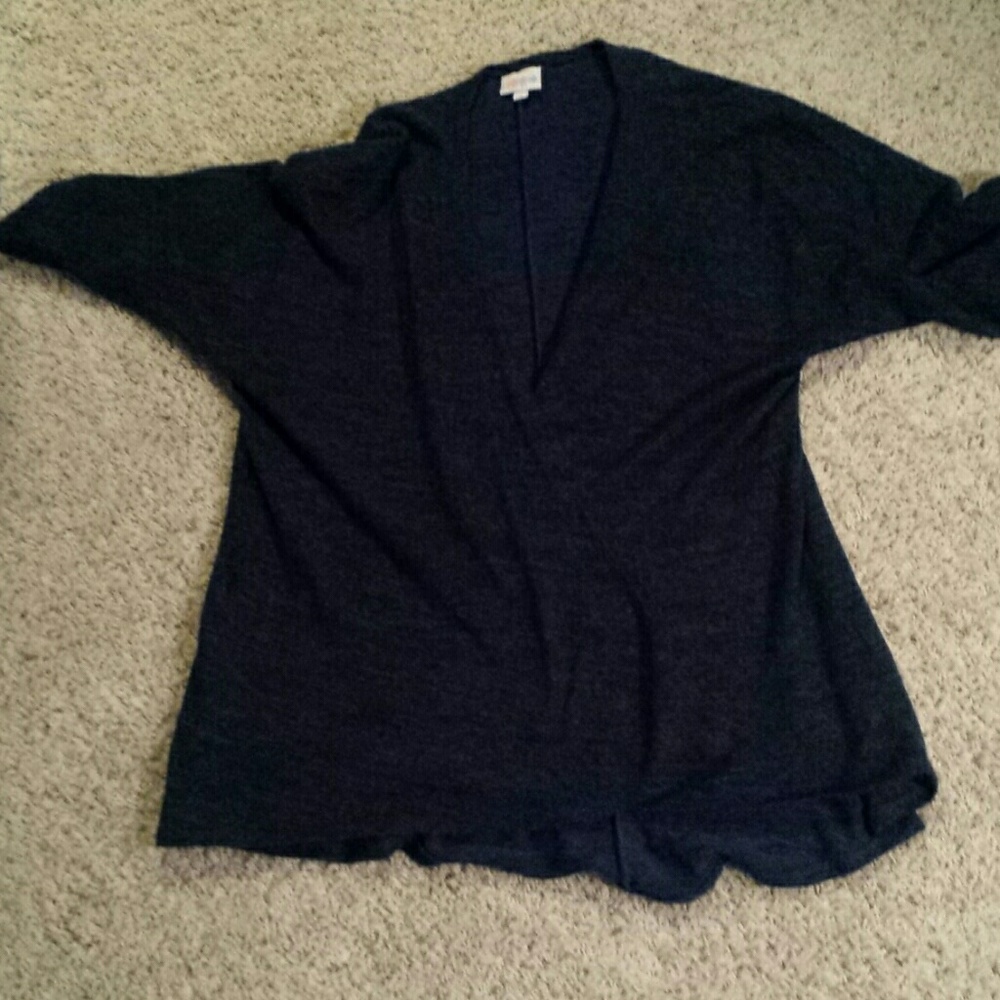 Like new navy blue Lindsey