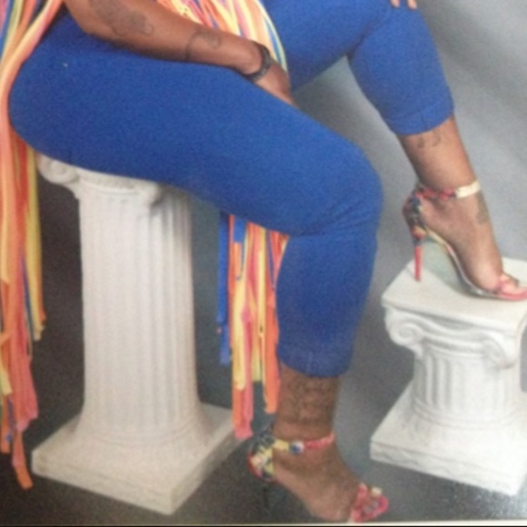 Enzo - Picture 2 of 2