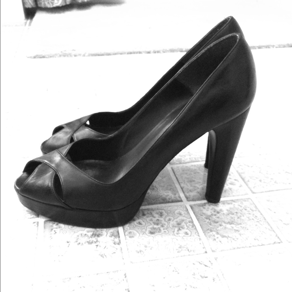 Stuart Weitzman Shoes