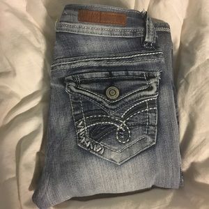 Wallflower jeans