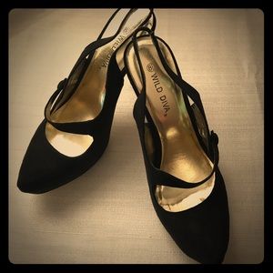 Black Mary Jane heels