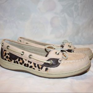 BRAND NEW SPERRY Size 7.5