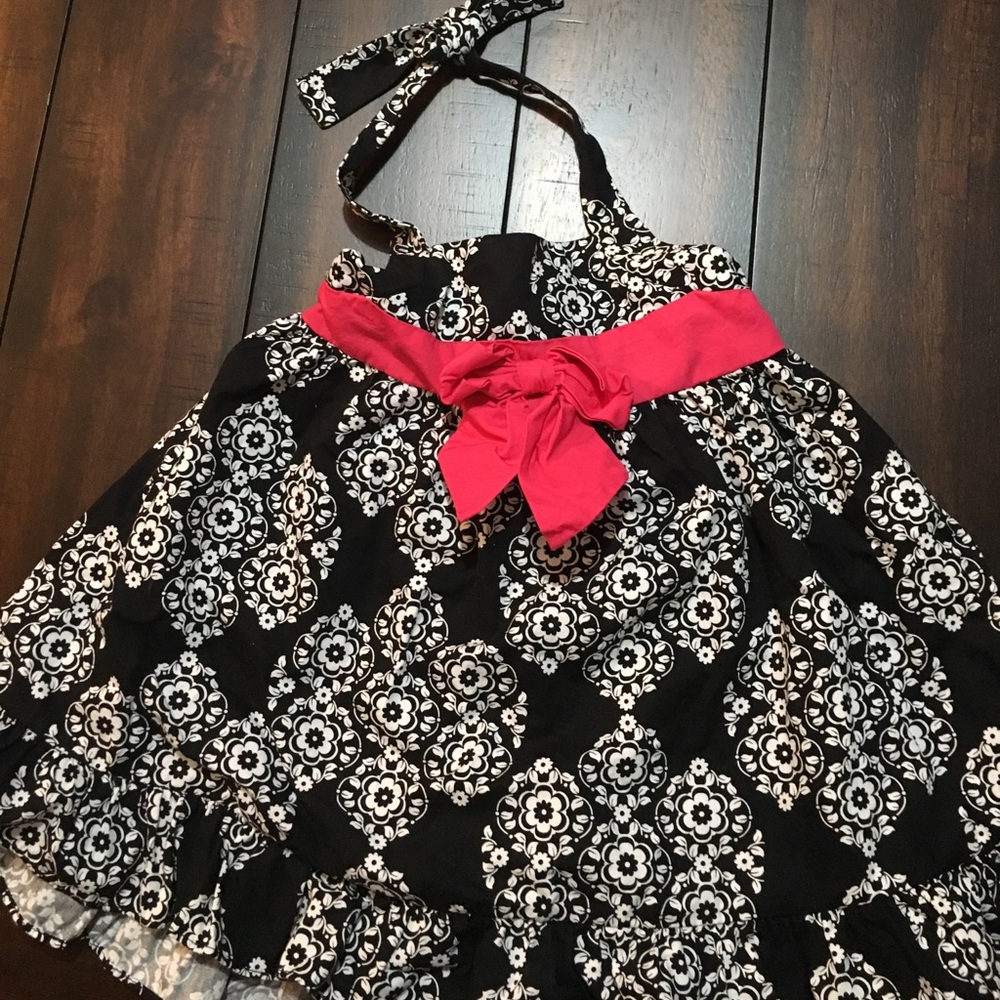 Halter style dress - super cute!