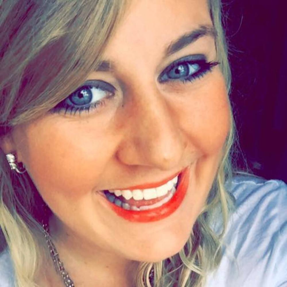 Meet your Posher, Elizabeth