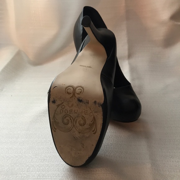 Black round toe heels - Picture 4 of 4