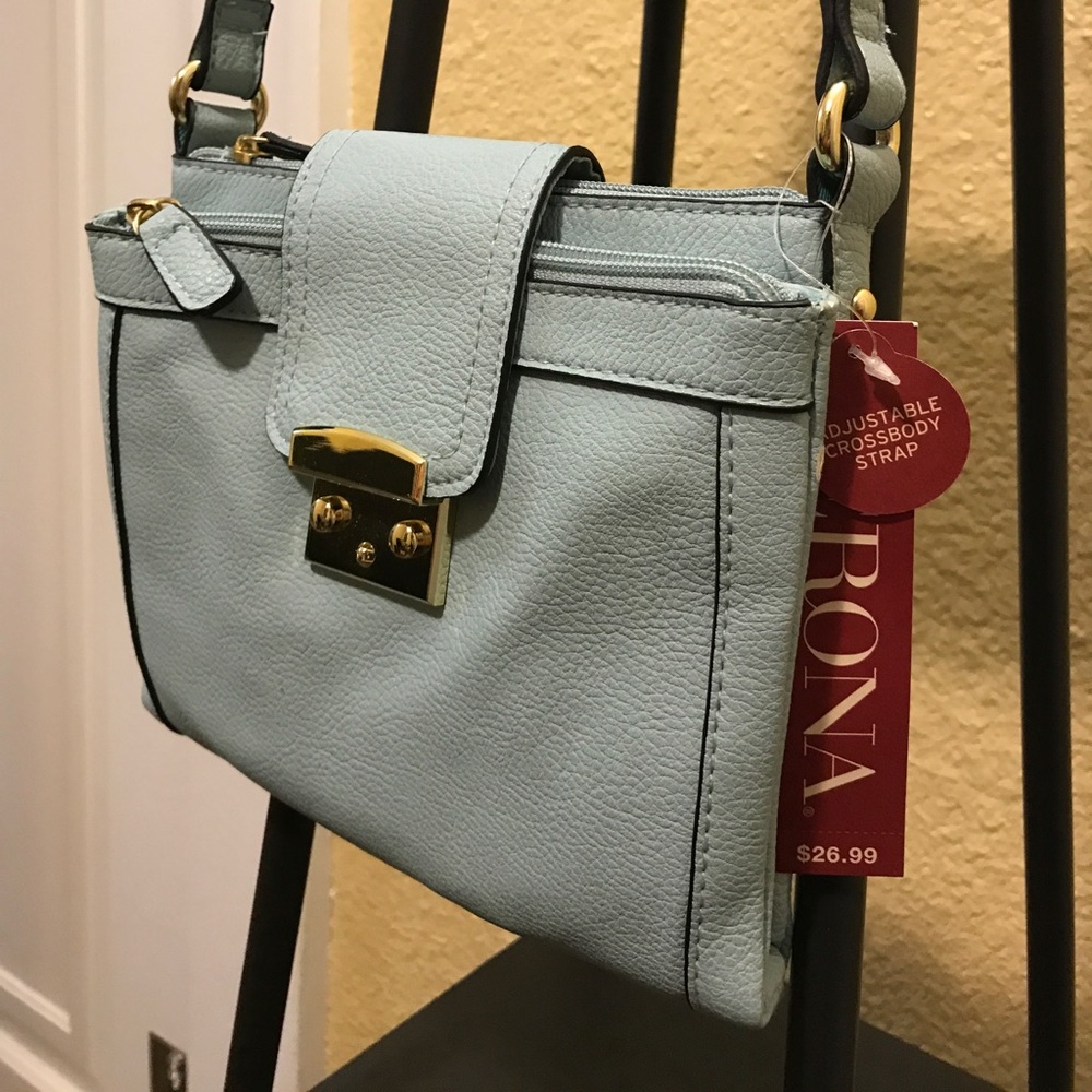 NWT Adjustable Crossbody Strap Purse
