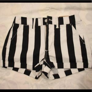 NWT American Eagle Shorts Size Small