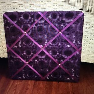 Purple photo hanger