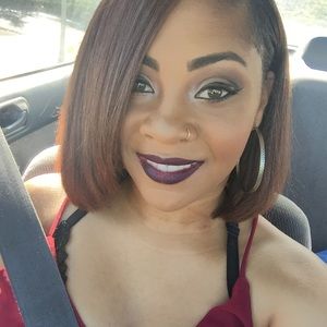 Meet your Posher, Dominique