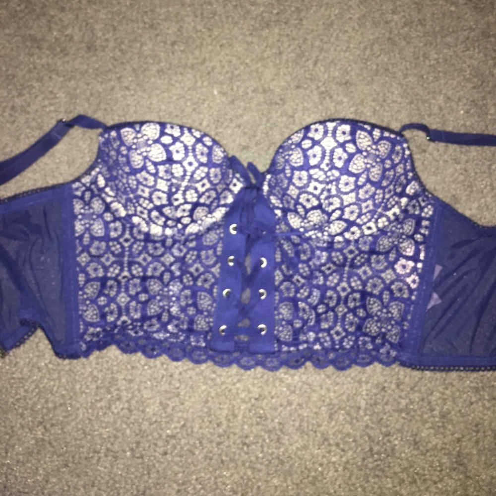 VS bra/sleepwear 32b