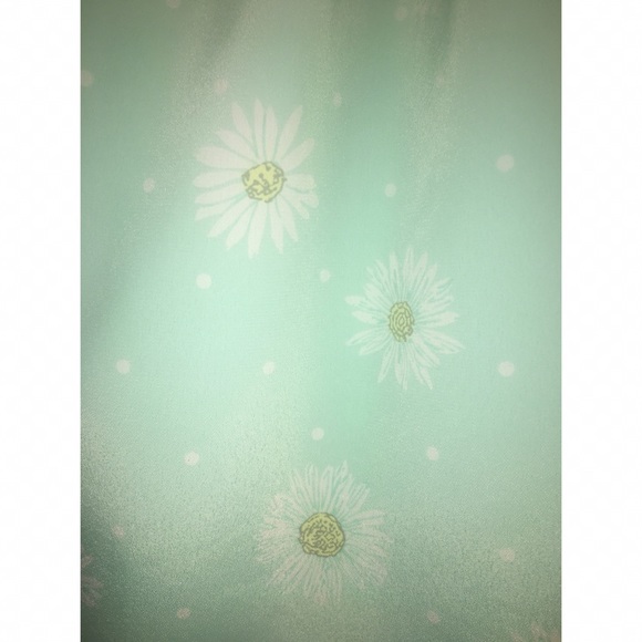 Xhiliration Size M flower dress  - Picture 4 of 4