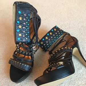 NINE WEST HEELS!! Size 10.