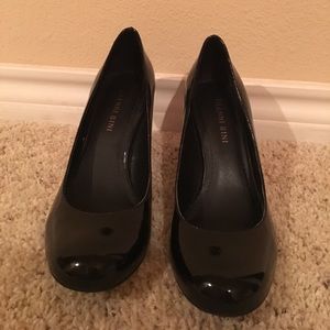 Gianni Bini patent leather heels