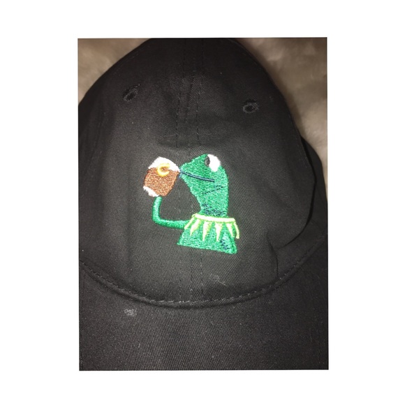 Kermit Sippin' Tea Hat - Picture 2 of 3