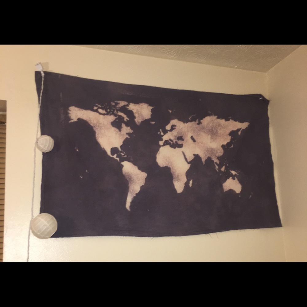 Handmade Atlas Tapestry 🌎🌍🌏