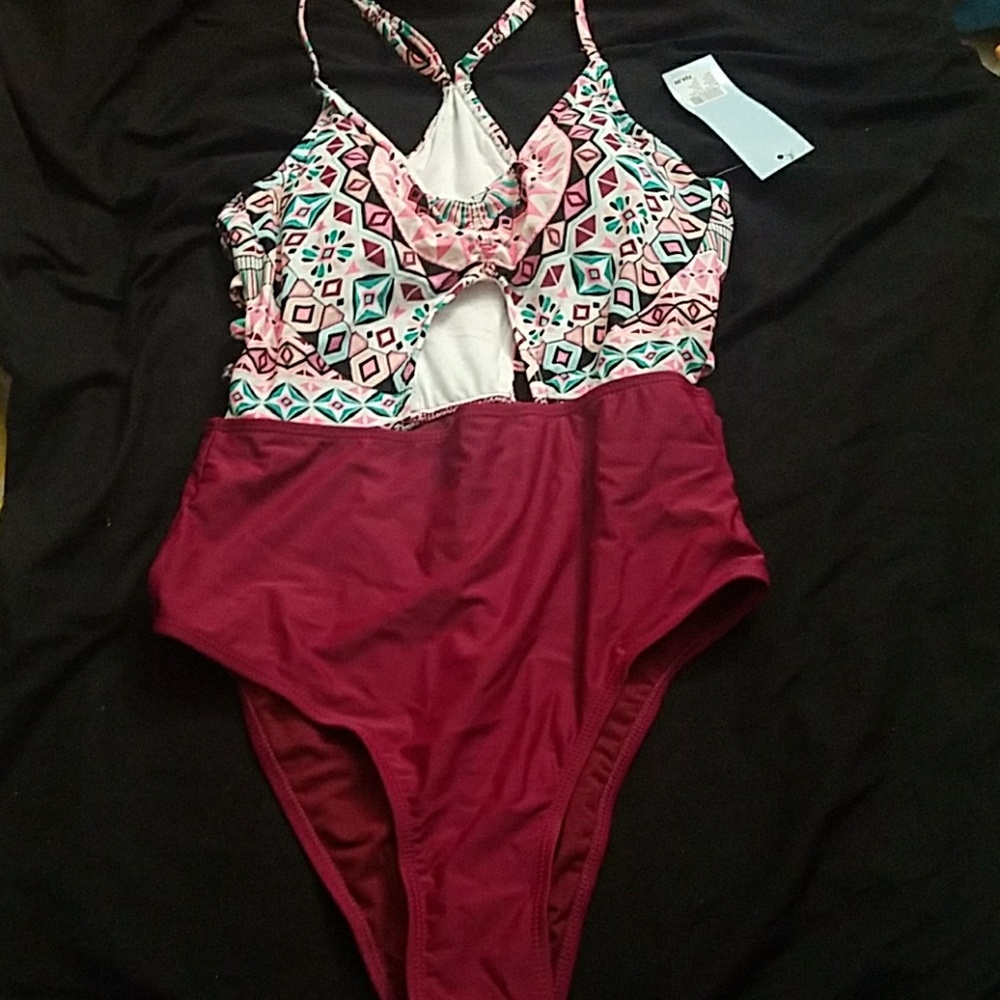 Women's bathing suit
