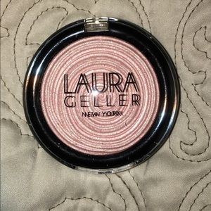 Laura Geller baked gelato swirl illuminator