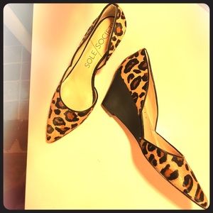 Leopard size 8 wedge shoes