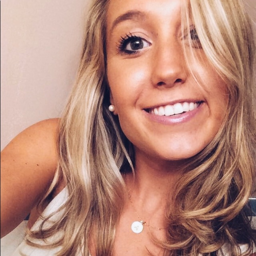 Meet your seller! ☀️☀️