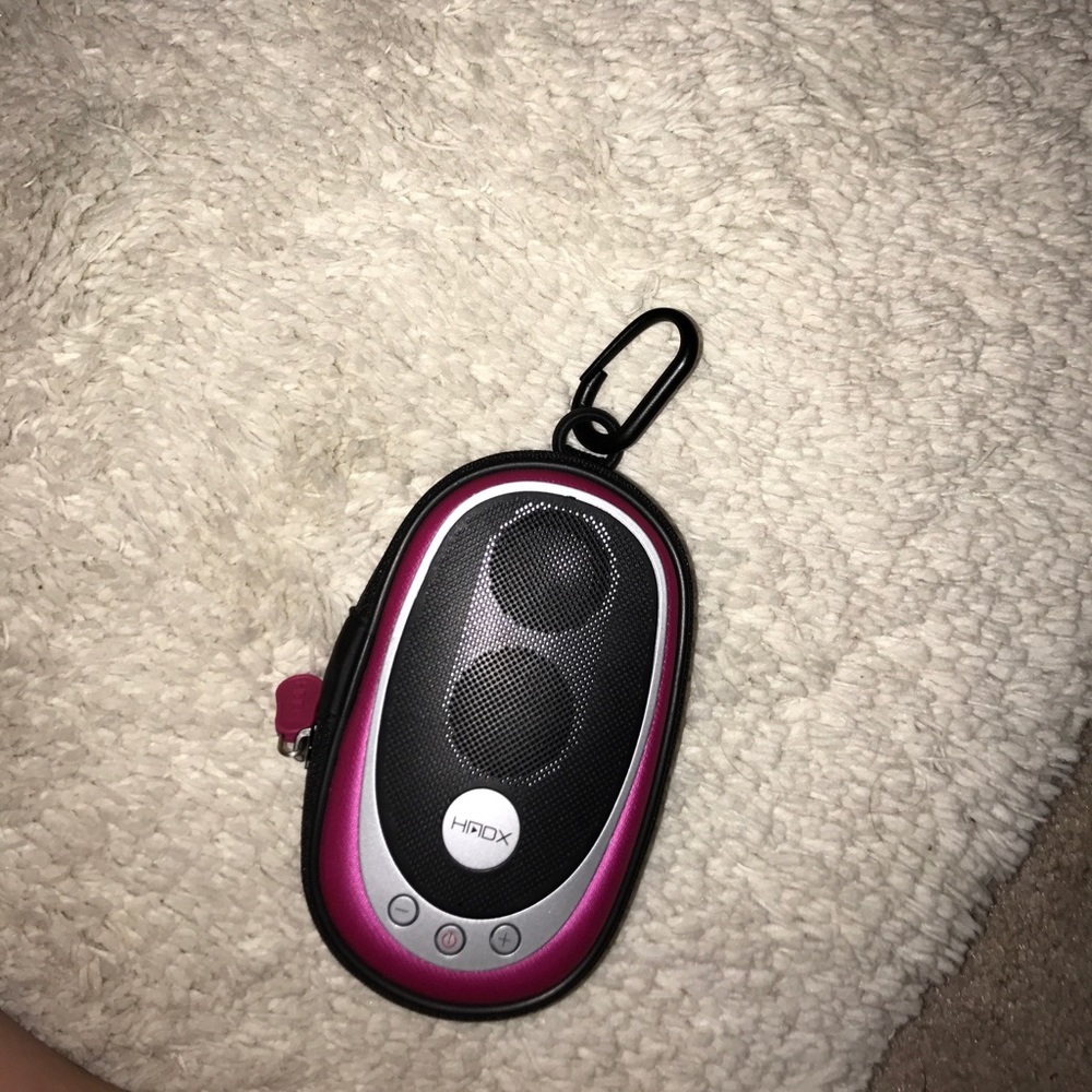 HNDX speaker