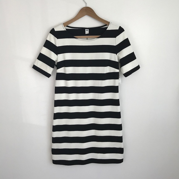 Black & White Striped Fitted Tee Dress NWT - Picture 2 of 7
