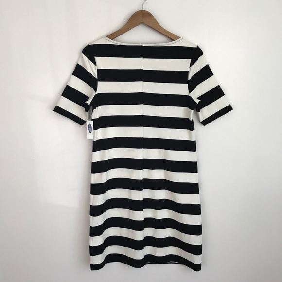 Black & White Striped Fitted Tee Dress NWT - Picture 4 of 7