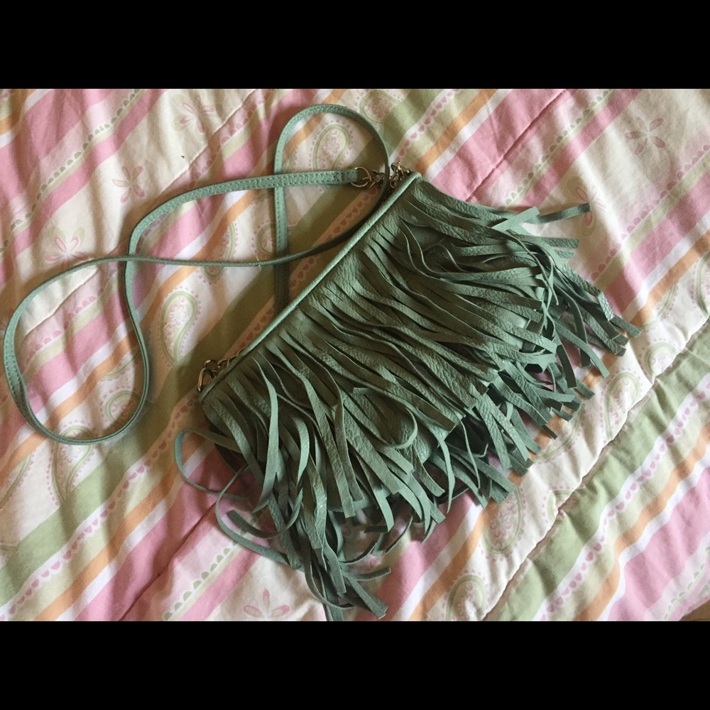 ‼️Fringe crossbody‼️ BRAND NEW ‼️‼️