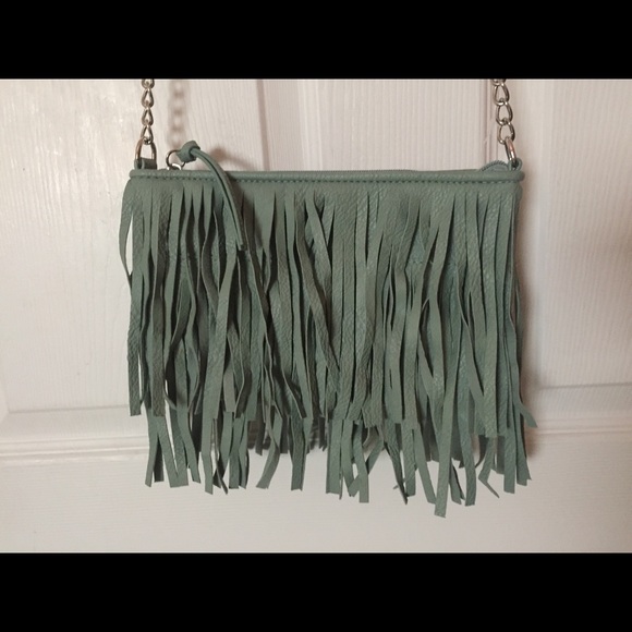 ‼️Fringe crossbody‼️ BRAND NEW ‼️‼️ - Picture 2 of 3