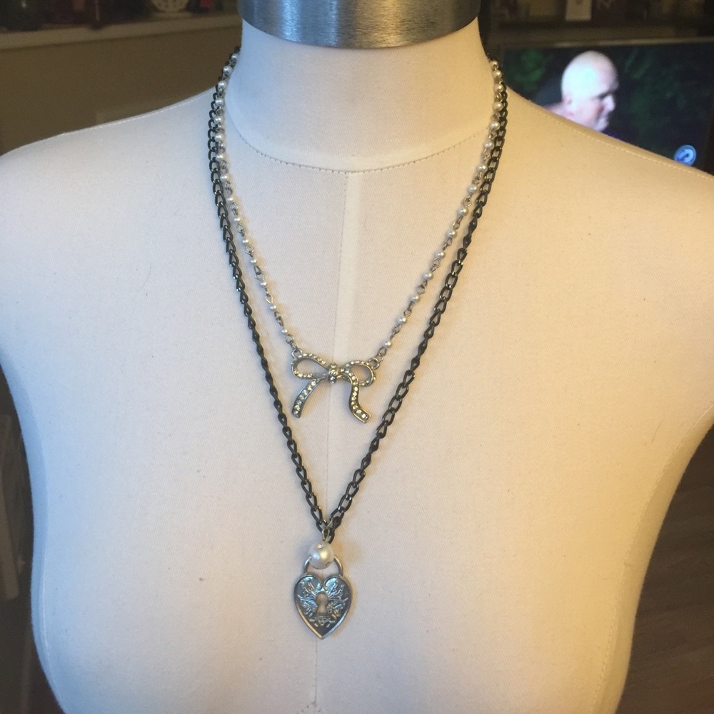SUPER CUTE DOUBLE STRAND NECKLACE
