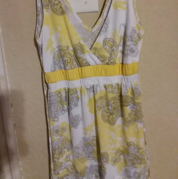 Top - Picture 2 of 3