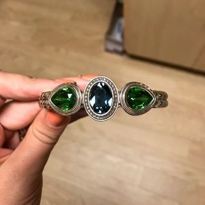 BRIGHTON BANGLE BRACELET - magnetic clasp