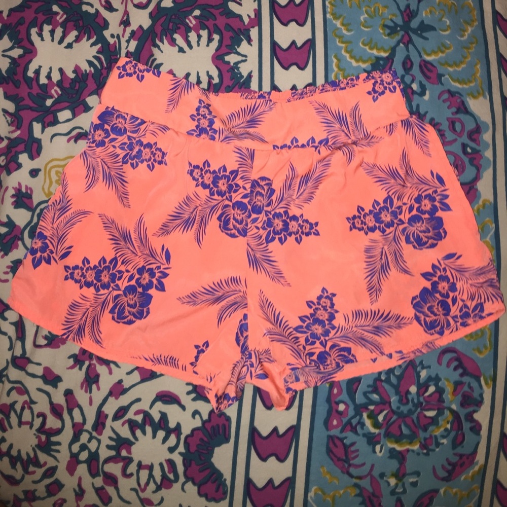 Cute peach coral shorts 🌸