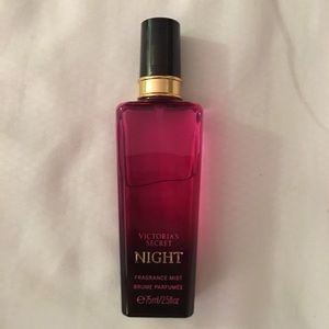 Victoria's Secret fragrance mist