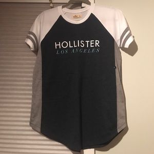 Hollister Graphic Crew Tee