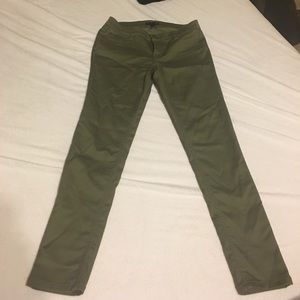 Olive colored stretchy skinnies!!!