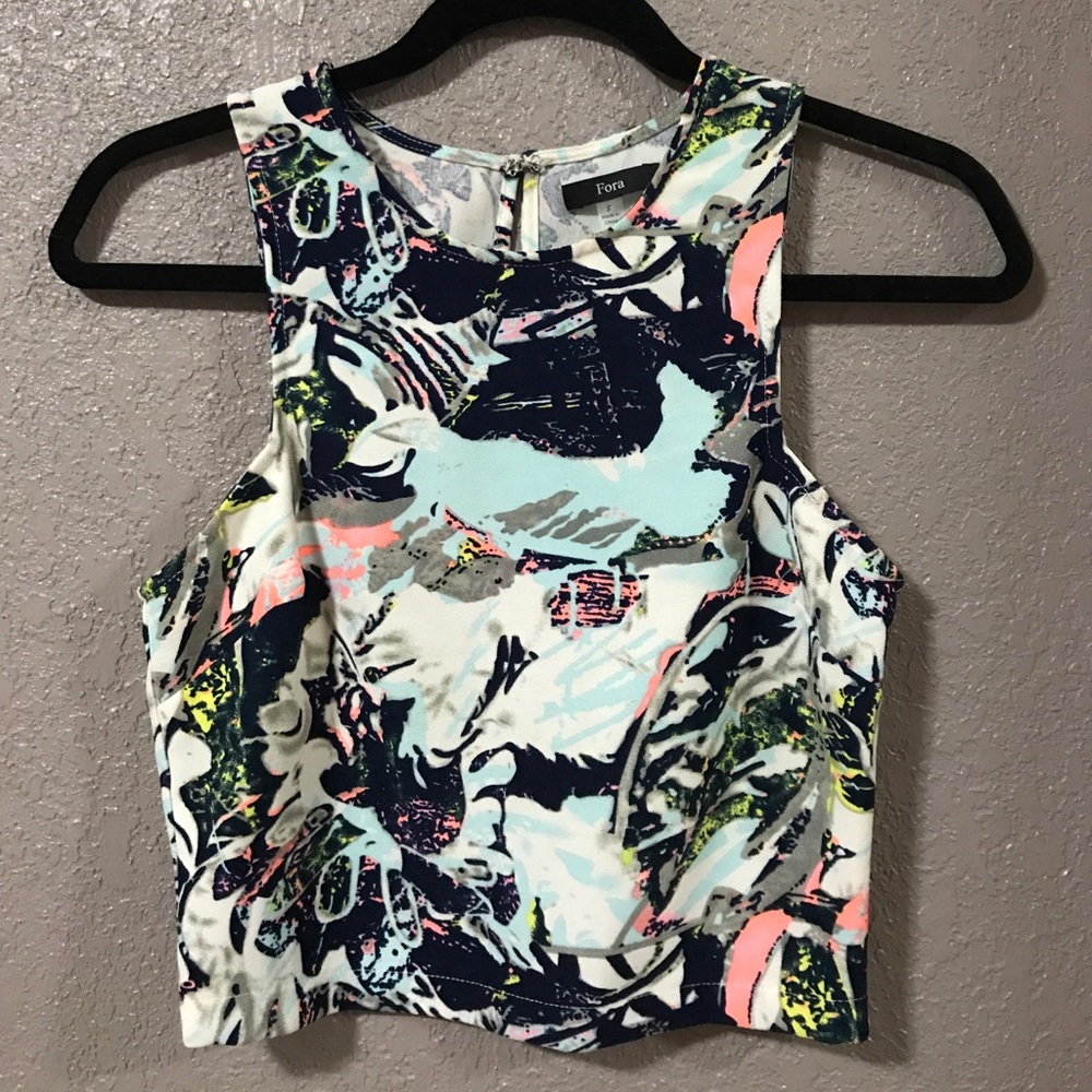 Fora semi crop top