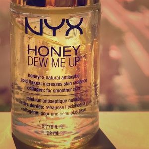 NYX Honeydew me up honey primer w/gold flakes