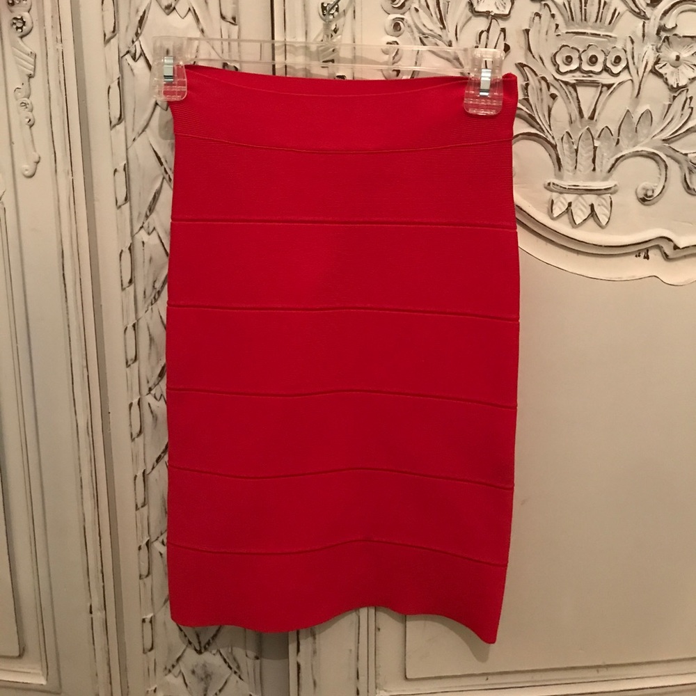 BCBG pencil skirt