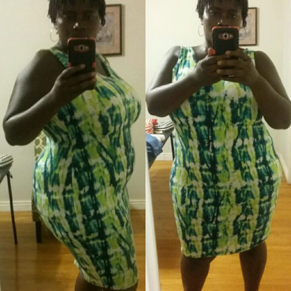 PLUS SIZE MIDI DRESS