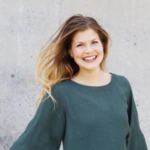 Meet your Posher, Carly