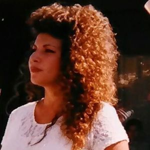 Meet your Posher, Yvette