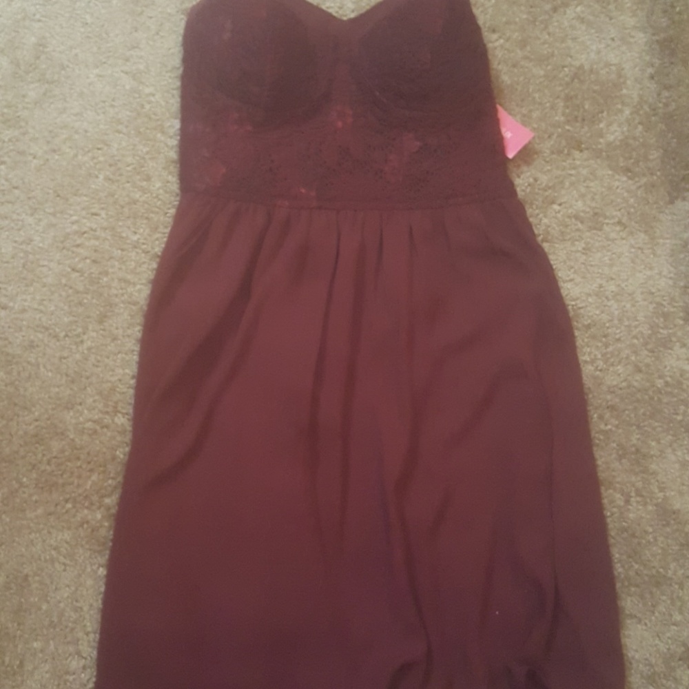 Really cute dress! 😊💕