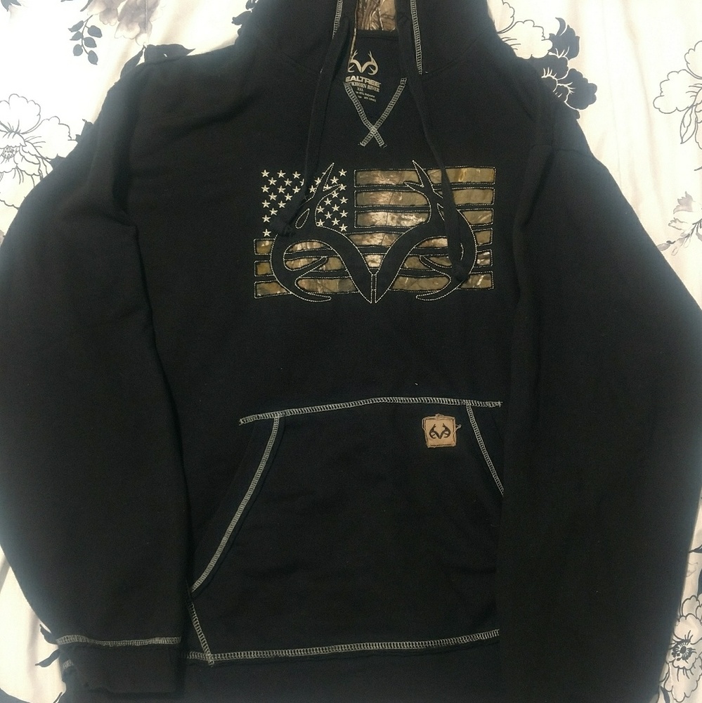 Realtree by Buckhorn River Pullover Hoodie