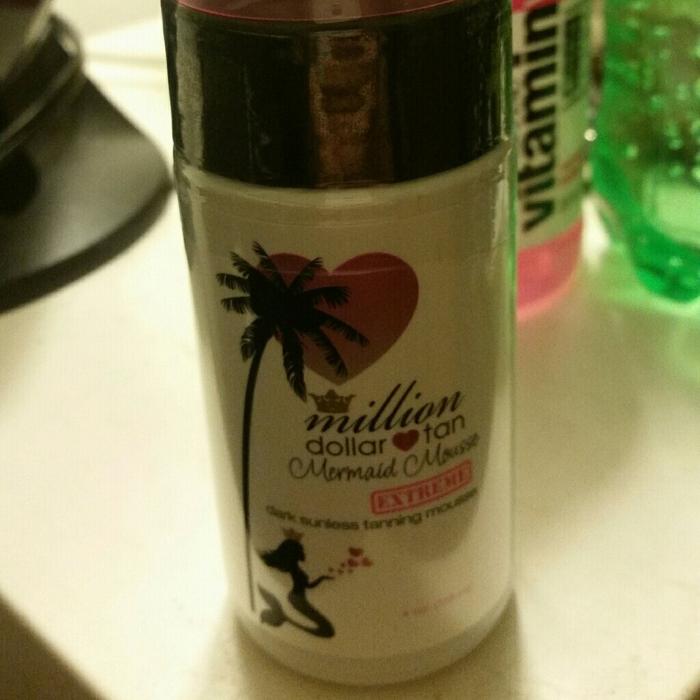 Million dollar tan Mermaid Mousse
